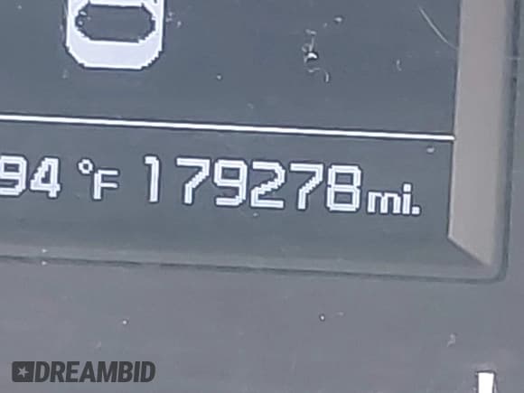 ✅ 2016 Kia Cadenza Premium • VIN: KNALN4D70G5217846 • Lot: 42572697. Wystawiony na IAAI z przebiegiem 179 278 mil. Bezpłatny archiwum sprzedaży aukcyjnych z USA i szczegółowy raport historii pojazdu na DreamBid. Zdjęcie 15.