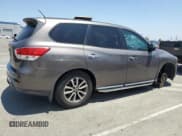 ✅ 2014 Nissan Pathfinder SL • VIN: 5N1AR2MN2EC709249 • Lot: 60890065. Listed on Copart with 222,532 mi. Free auction sales archive from the USA and detailed vehicle history report at DreamBid. Image 3.