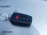 ✅ 2018 Toyota Prius Two • VIN: JTDKBRFU7J3060603 • Lot: 42359586. Wystawiony na IAAI z przebiegiem 102 042 mil. Bezpłatny archiwum sprzedaży aukcyjnych z USA i szczegółowy raport historii pojazdu na DreamBid. Zdjęcie 11.