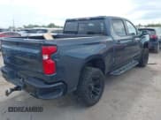 ✅ 2019 Chevrolet Silverado 1500 LT Trail Boss • VIN: 1GCPYFED4KZ427430 • Lot: 43265948. Wystawiony na IAAI z przebiegiem 124 838 mil. Bezpłatny archiwum sprzedaży aukcyjnych z USA i szczegółowy raport historii pojazdu na DreamBid. Zdjęcie 4.