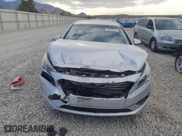 ✅ 2016 Hyundai Sonata 2.4L • VIN: 5NPE24AF1GH359073 • Лот: 69642055. Опубликован ранее на Copart с пробегом 86 496 миль. Бесплатный доступ к архиву аукционных продаж из США и подробный отчёт об истории автомобиля на DreamBid. Изображение 5.