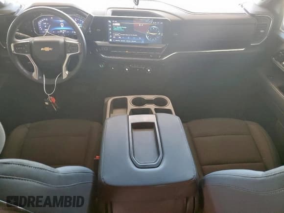 ✅ 2024 Chevrolet Silverado 2500HD LT • VIN: 1GC4YNE74RF239171 • Лот: 90011025. Опубликован ранее на Copart с пробегом 22 902 миль. Бесплатный доступ к архиву аукционных продаж из США и подробный отчёт об истории автомобиля на DreamBid. Изображение 8.