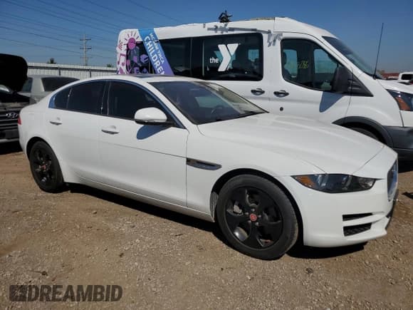 ✅ 2018 Jaguar XE 25t • VIN: SAJAS4FX5JCP19501 • Лот: 80640795. Опубликован ранее на Copart с пробегом 66 085 миль. Бесплатный доступ к архиву аукционных продаж из США и подробный отчёт об истории автомобиля на DreamBid. Изображение 4.
