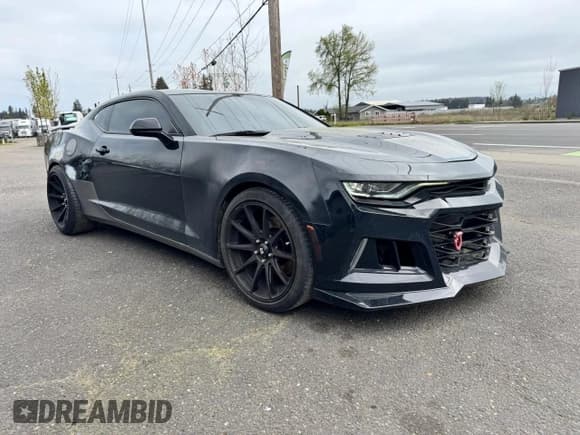 ✅ 2019 Chevrolet Camaro 1SS • VIN: 1G1FE1R76K0151129 • Лот: 86191635. Опубликован ранее на Copart с пробегом 41 111 миль. Бесплатный доступ к архиву аукционных продаж из США и подробный отчёт об истории автомобиля на DreamBid. Изображение 1.