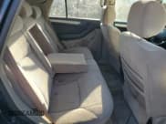 ✅ 2004 Toyota 4Runner SR5 • VIN: JTEZU14R548009449 • Lot: 91810035. Wystawiony na Copart z przebiegiem 281 702 mil. Bezpłatny archiwum sprzedaży aukcyjnych z USA i szczegółowy raport historii pojazdu na DreamBid. Zdjęcie 11.