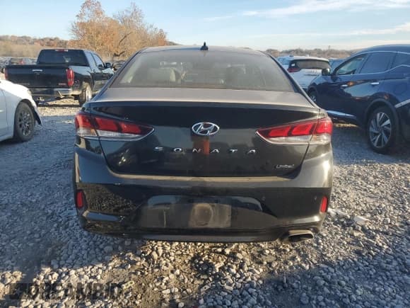 ✅ 2018 Hyundai Sonata SEL • VIN: 5NPE34AF8JH596910 • Lot: 92992815. Wystawiony na Copart z przebiegiem 242 197 mil. Bezpłatny archiwum sprzedaży aukcyjnych z USA i szczegółowy raport historii pojazdu na DreamBid. Zdjęcie 6.