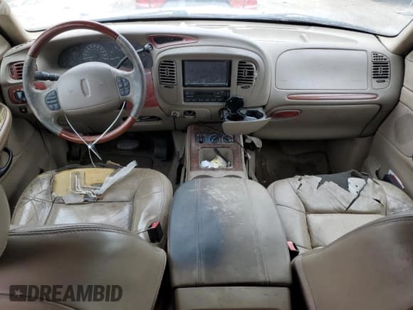 ✅ 2001 Lincoln Navigator • VIN: 5LMEU27R81LJ23306 • Лот: 44367495. Опубликован ранее на Copart с пробегом 220 225 миль. Бесплатный доступ к архиву аукционных продаж из США и подробный отчёт об истории автомобиля на DreamBid. Изображение 8.