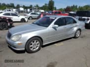 ✅ 2001 Mercedes-Benz S 320/430/500 • VIN: WDBNG75J91A220551 • Lot: 56544535. Wystawiony na Copart z przebiegiem 122 227 mil. Bezpłatny archiwum sprzedaży aukcyjnych z USA i szczegółowy raport historii pojazdu na DreamBid. Zdjęcie 1.