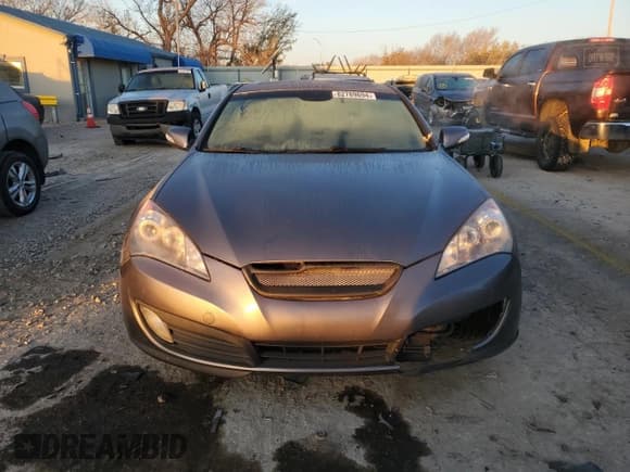 ✅ 2011 Hyundai Genesis Coupe Grand Touring • VIN: KMHHU6KH2BU049348 • Lot: 82789694. Wystawiony na Copart z przebiegiem 144 613 mil. Bezpłatny archiwum sprzedaży aukcyjnych z USA i szczegółowy raport historii pojazdu na DreamBid. Zdjęcie 5.