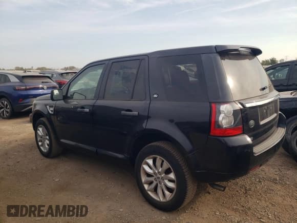 ✅ 2011 Land Rover LR2 HSE • VIN: SALFR2BN8BH275746 • Lot: 75061324. Wystawiony na Copart z przebiegiem Nie podano. Bezpłatny archiwum sprzedaży aukcyjnych z USA i szczegółowy raport historii pojazdu na DreamBid. Zdjęcie 2.