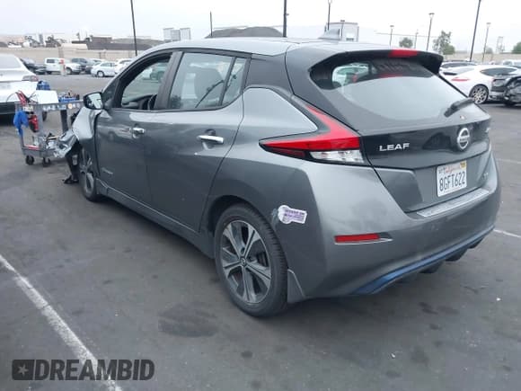 ✅ 2018 Nissan LEAF SL • VIN: 1N4AZ1CP0JC308655 • Lot: 42163987. Wystawiony na IAAI z przebiegiem 92 307 mil. Bezpłatny archiwum sprzedaży aukcyjnych z USA i szczegółowy raport historii pojazdu na DreamBid. Zdjęcie 3.