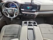 ✅ 2024 Chevrolet Silverado 2500HD LT • VIN: 2GC4YNEY3R1230137 • Лот: 87066945. Опубликован ранее на Copart с пробегом 51 954 миль. Бесплатный доступ к архиву аукционных продаж из США и подробный отчёт об истории автомобиля на DreamBid. Изображение 8.