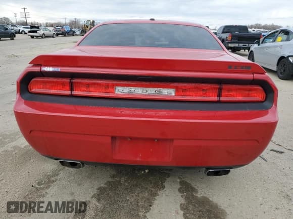 ✅ 2011 Dodge Challenger SRT-8 • VIN: 2B3CJ7DJ7BH526714 • Lot: 84896124. Wystawiony na Copart z przebiegiem 103 057 mil. Bezpłatny archiwum sprzedaży aukcyjnych z USA i szczegółowy raport historii pojazdu na DreamBid. Zdjęcie 6.