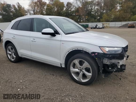 ✅ 2024 Audi Q5 S line Prestige • VIN: WA1FAAFY8R2033527 • Lot: 90550155. Wystawiony na Copart z przebiegiem 16 300 mil. Bezpłatny archiwum sprzedaży aukcyjnych z USA i szczegółowy raport historii pojazdu na DreamBid. Zdjęcie 4.