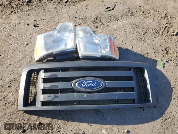 ✅ 2012 Ford F-150 XL • VIN: 1FTVX1CF7CKD53156 • Лот: 82223504. Опубликован ранее на Copart с пробегом 468 475 миль. Бесплатный доступ к архиву аукционных продаж из США и подробный отчёт об истории автомобиля на DreamBid. Изображение 12.