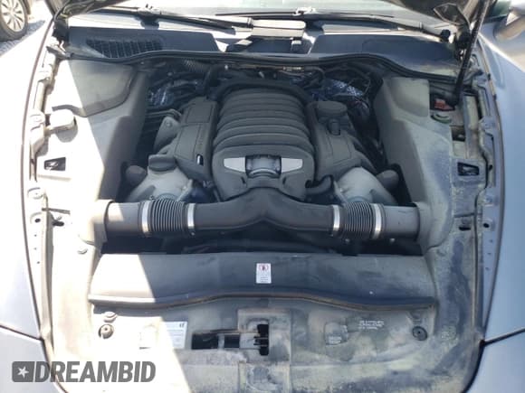 ✅ 2011 Porsche Cayenne S • VIN: WP1AB2A20BLA55333 • Лот: 52604425. Опубликован ранее на Copart с пробегом 90 321 миль. Бесплатный доступ к архиву аукционных продаж из США и подробный отчёт об истории автомобиля на DreamBid. Изображение 12.