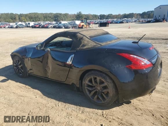 ✅ 2015 Nissan 370Z Touring • VIN: JN1AZ4FH5FM430514 • Lot: 91073015. Listed on Copart with 176,317 mi. Free auction sales archive from the USA and detailed vehicle history report at DreamBid. Image 2.