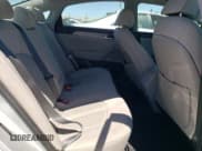 ✅ 2017 Hyundai Sonata SE • VIN: 5NPE24AF0HH453284 • Лот: 61326063. Опубликован ранее на Copart с пробегом 105 265 миль. Бесплатный доступ к архиву аукционных продаж из США и подробный отчёт об истории автомобиля на DreamBid. Изображение 10.