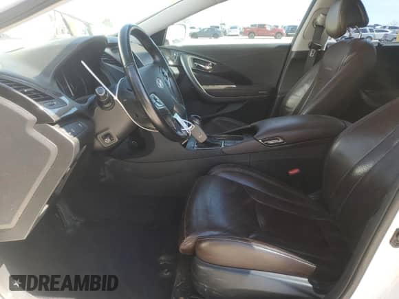 2013 Hyundai Azera с VIN KMHFH4JG4DA251458, выставлен на аукционе Copart как лот 49025725 с пробегом 109 665 миль миль и Списание • Salvage title. История ставок и продаж доступна на DreamBid. Изображение 7.