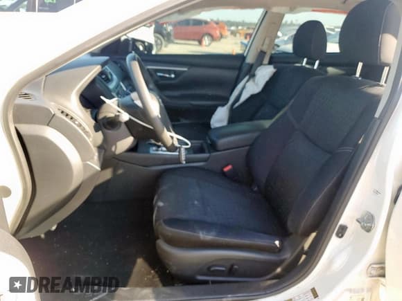 ✅ 2018 Nissan Altima SL • VIN: 1N4AL3AP5JC272946 • Lot: 81892285. Listed on Copart with 86,647 mi. Free auction sales archive from the USA and detailed vehicle history report at DreamBid. Image 7.