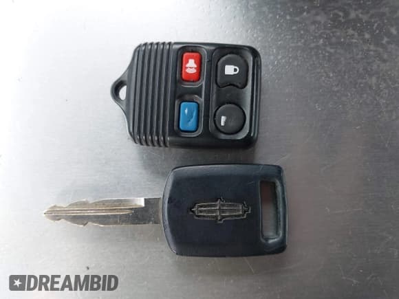 ✅ 2004 Lincoln LS Luxury • VIN: 1LNHM86S64Y642949 • Lot: 43712645. Wystawiony na IAAI z przebiegiem 88 520 mil. Bezpłatny archiwum sprzedaży aukcyjnych z USA i szczegółowy raport historii pojazdu na DreamBid. Zdjęcie 11.