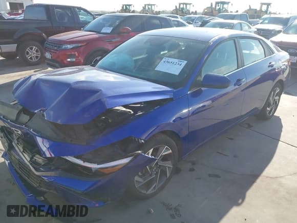 ✅ 2025 Hyundai Elantra SEL Convenience • VIN: KMHLS4DG4SU873313 • Lot: 43651234. Listed on IAAI with 30,878 mi. Free auction sales archive from the USA and detailed vehicle history report at DreamBid. Image 16.