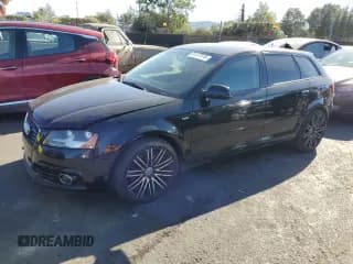 ✅ 2013 Audi A3 Premium • VIN: WAUBEAFM9DA028998 • Лот: 85157915. Опубликован ранее на Copart с пробегом 349 518 миль. Бесплатный доступ к архиву аукционных продаж из США и подробный отчёт об истории автомобиля на DreamBid. Изображение 1.