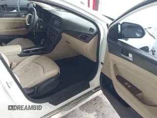 ✅ 2017 Hyundai Sonata Sport • VIN: 5NPE34AF4HH503102 • Лот: 43255337. Опубликован ранее на IAAI с пробегом 126 135 миль. Бесплатный доступ к архиву аукционных продаж из США и подробный отчёт об истории автомобиля на DreamBid. Изображение 5.