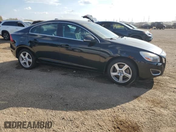 ✅ 2013 Volvo S60 T5 Premier • VIN: YV1612FS9D1208612 • Лот: 81154485. Опубликован ранее на Copart с пробегом 168 116 миль. Бесплатный доступ к архиву аукционных продаж из США и подробный отчёт об истории автомобиля на DreamBid. Изображение 4.