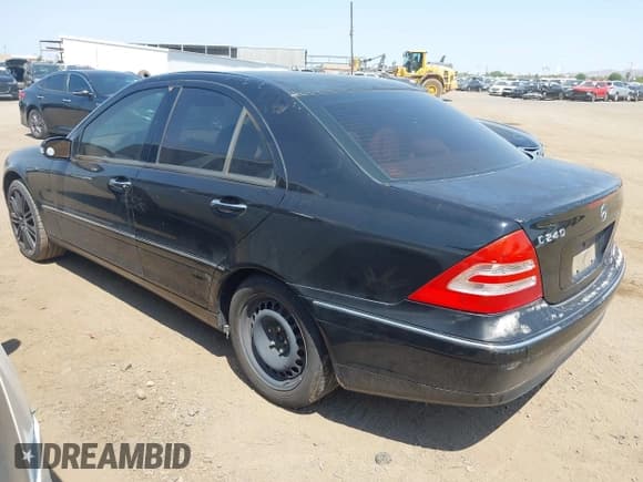 ✅ 2003 Mercedes-Benz C 240 • VIN: WDBRF61J53E013395 • Lot: 42739169. Wystawiony na IAAI z przebiegiem Nie podano. Bezpłatny archiwum sprzedaży aukcyjnych z USA i szczegółowy raport historii pojazdu na DreamBid. Zdjęcie 3.