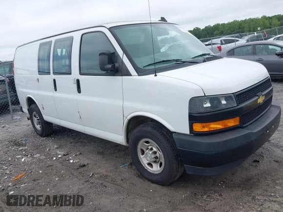 ✅ 2018 Chevrolet Express Cargo • VIN: 1GCWGAFP1J1343797 • Lot: 42868599. Listed on IAAI with 317,176 mi. Free auction sales archive from the USA and detailed vehicle history report at DreamBid. Image 1.