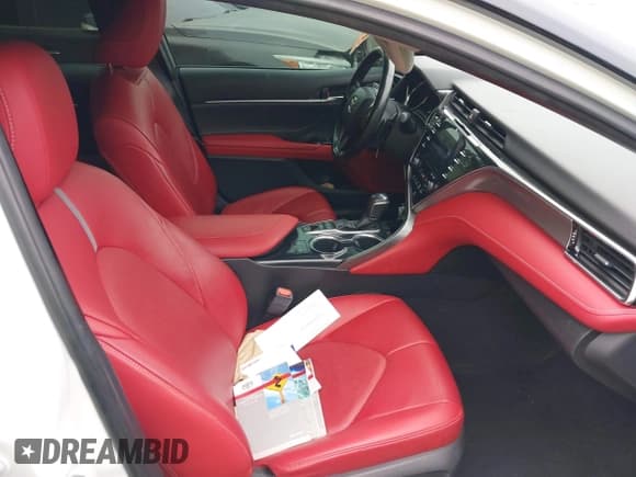 ✅ 2018 Toyota Camry XSE • VIN: 4T1BZ1HK6JU021533 • Lot: 42714630. Listed on IAAI with 49,537 mi. Free auction sales archive from the USA and detailed vehicle history report at DreamBid. Image 5.