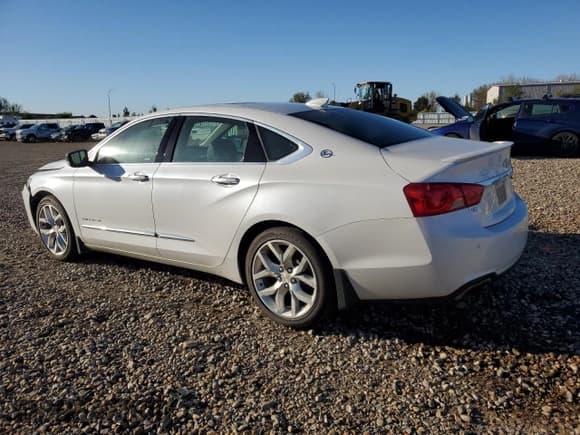 ✅ 2016 Chevrolet Impala LTZ • VIN: 2G1145S37G9154842 • Лот: 82256065. Опубликован ранее на Copart с пробегом 139 564 миль. Бесплатный доступ к архиву аукционных продаж из США и подробный отчёт об истории автомобиля на DreamBid. Изображение 2.