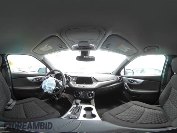 2021 Chevrolet Blazer LT z VIN 3GNKBCR46MS555535, wystawiony jako IAAI lot #42459015 z przebiegiem 34 848 mil mil oraz . Historia ofert i sprzedaży dostępna na DreamBid. Obrazek 18.