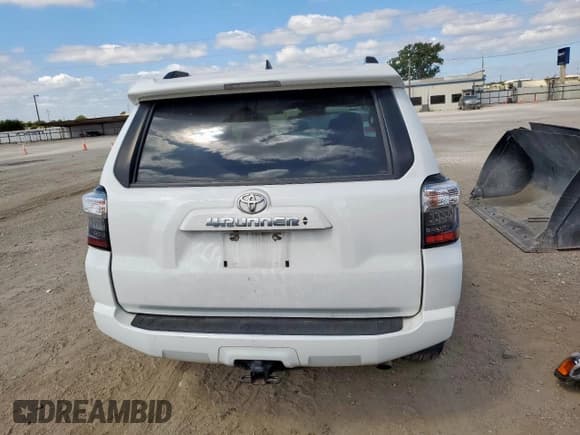 ✅ 2022 Toyota 4Runner SR5 Premium • VIN: JTEFU5JR7N5263374 • Lot: 80753105. Listed on Copart with 69,609 mi. Free auction sales archive from the USA and detailed vehicle history report at DreamBid. Image 6.