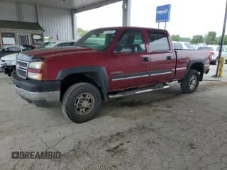 ✅ 2005 Chevrolet Silverado 2500HD LS • VIN: 1GCHK23U15F837108 • Lot: 61125035. Wystawiony na Copart z przebiegiem 204 469 mil. Bezpłatny archiwum sprzedaży aukcyjnych z USA i szczegółowy raport historii pojazdu na DreamBid. Zdjęcie 1.