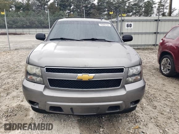 ✅ 2009 Chevrolet Suburban LS • VIN: 1GNFC16J49R184219 • Lot: 79306164. Listed on Copart with 204,958 mi. Free auction sales archive from the USA and detailed vehicle history report at DreamBid. Image 5.