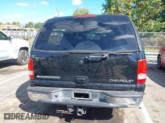 ✅ 2003 Chevrolet Suburban LS • VIN: 3GNEC16ZX3G123952 • Lot: 43382082. Listed on IAAI with 219,368 mi. Free auction sales archive from the USA and detailed vehicle history report at DreamBid. Image 16.