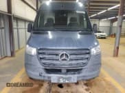 ✅ 2019 Mercedes-Benz Sprinter Cargo • VIN: WD4PF0CD9KP052593 • Lot: 56998355. Listed on Copart with 142,182 mi. Free auction sales archive from the USA and detailed vehicle history report at DreamBid. Image 5.