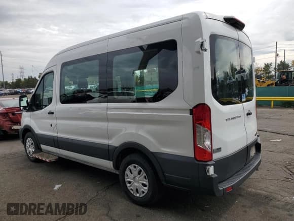 ✅ 2020 Ford Transit Passenger XL • VIN: 1FDZK1C8XLKA52314 • Lot: 85594745. Listed on Copart with 34,043 mi. Free auction sales archive from the USA and detailed vehicle history report at DreamBid. Image 2.