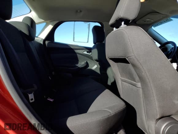 ✅ 2016 Ford Focus SE • VIN: 1FADP3F20GL216694 • Лот: 92255125. Опубликован ранее на Copart с пробегом 94 754 миль. Бесплатный доступ к архиву аукционных продаж из США и подробный отчёт об истории автомобиля на DreamBid. Изображение 10.