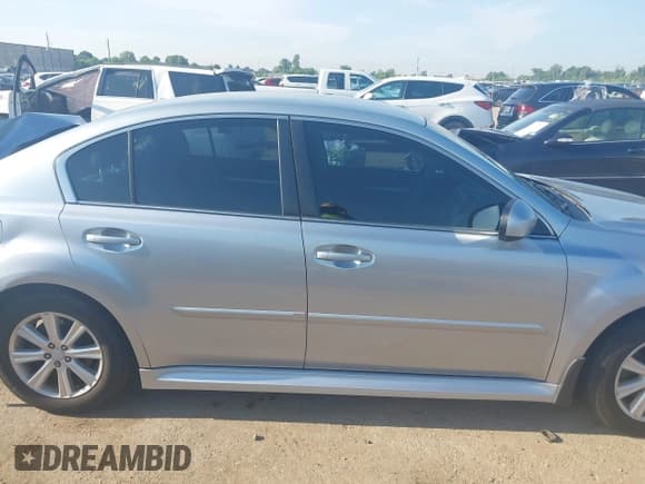 ✅ 2012 Subaru Legacy 2.5i • VIN: 4S3BMCA64C3022796 • Лот: 42906574. Опубликован ранее на IAAI с пробегом 139 720 миль. Бесплатный доступ к архиву аукционных продаж из США и подробный отчёт об истории автомобиля на DreamBid. Изображение 12.