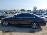 ✅ 2022 Mercedes-Benz E 350 • VIN: W1KZF8DB6NB026720 • Лот: 41603311. Опубликован ранее на IAAI с пробегом Не указан. Бесплатный доступ к архиву аукционных продаж из США и подробный отчёт об истории автомобиля на DreamBid. Изображение 14.