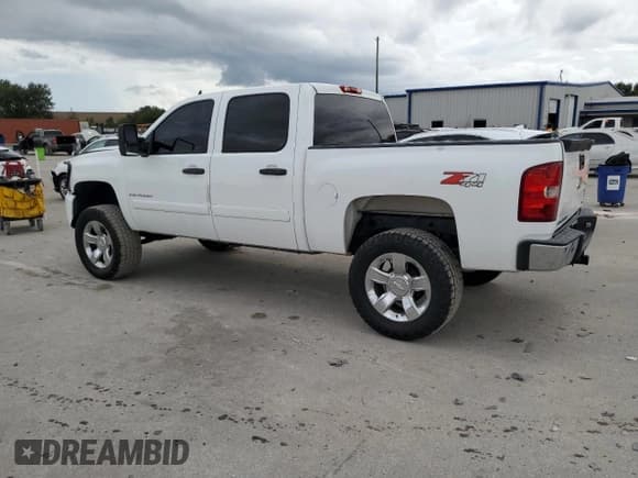 ✅ 2008 Chevrolet Silverado 1500 1LT • VIN: 3GCEK13M28G205122 • Lot: 72502054. Listed on Copart with 163,015 mi. Free auction sales archive from the USA and detailed vehicle history report at DreamBid. Image 2.
