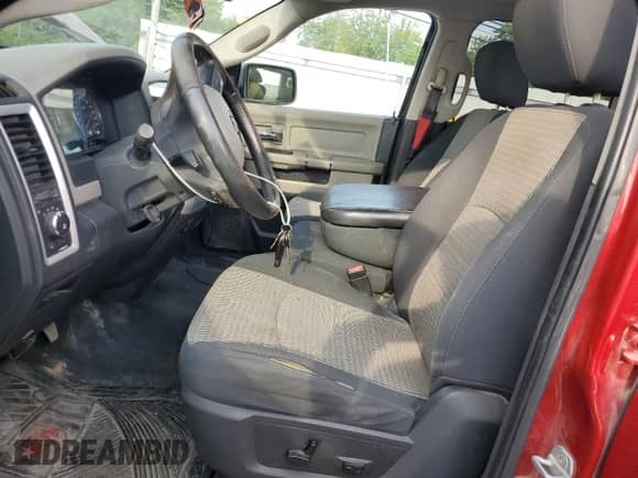 2010 Dodge 1500 Laramie с VIN 1D7RV1CT6AS108655, выставлен на аукционе Copart как лот 59441384 с пробегом 321 196 миль миль и На запчасти • Non repairable. История ставок и продаж доступна на DreamBid. Изображение 7.