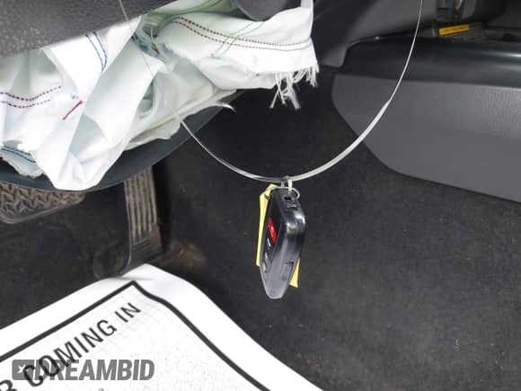 2020 Toyota Camry Hybrid SE z VIN 4T1J31AK2LU542677, wystawiony jako IAAI lot #42449548 z przebiegiem Nie podano mil oraz . Historia ofert i sprzedaży dostępna na DreamBid. Obrazek 11.