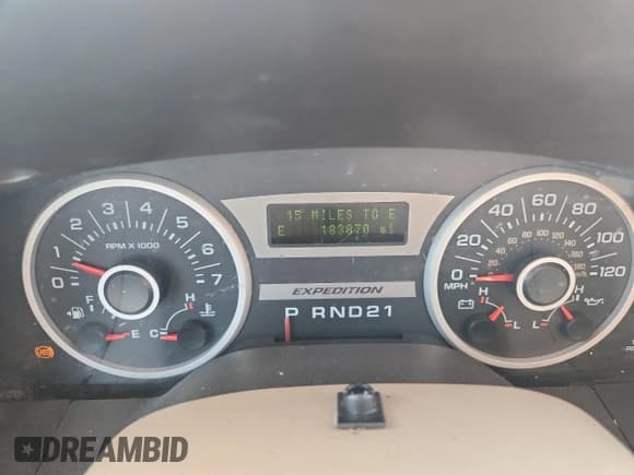 ✅ 2006 Ford Expedition Special Service • VIN: 1FMPU16586LA65936 • Lot: 67830055. Listed on Copart with 183,870 mi. Free auction sales archive from the USA and detailed vehicle history report at DreamBid. Image 9.