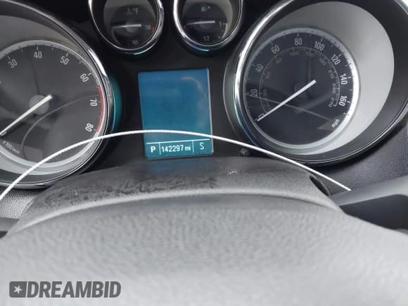 ✅ 2015 Buick Verano Convenience Group • VIN: 1G4PR5SK6F4104232 • Lot: 42875883. Wystawiony na IAAI z przebiegiem 142 297 mil. Bezpłatny archiwum sprzedaży aukcyjnych z USA i szczegółowy raport historii pojazdu na DreamBid. Zdjęcie 7.