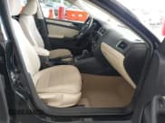 ✅ 2012 Volkswagen Jetta SE • VIN: 3VWDP7AJ7CM389022 • Lot: 43480656. Wystawiony na IAAI z przebiegiem 100 756 mil. Bezpłatny archiwum sprzedaży aukcyjnych z USA i szczegółowy raport historii pojazdu na DreamBid. Zdjęcie 5.