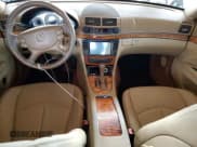 ✅ 2009 Mercedes-Benz E 350 Sport • VIN: WDBUF56X59B398811 • Lot: 93355525. Listed on Copart with 196,796 mi. Free auction sales archive from the USA and detailed vehicle history report at DreamBid. Image 8.